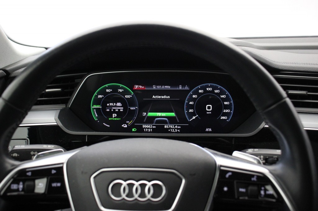 AUDI-E-TRON-50 quattro Launch edition plus 71 kWh - Leer, SOH 89%