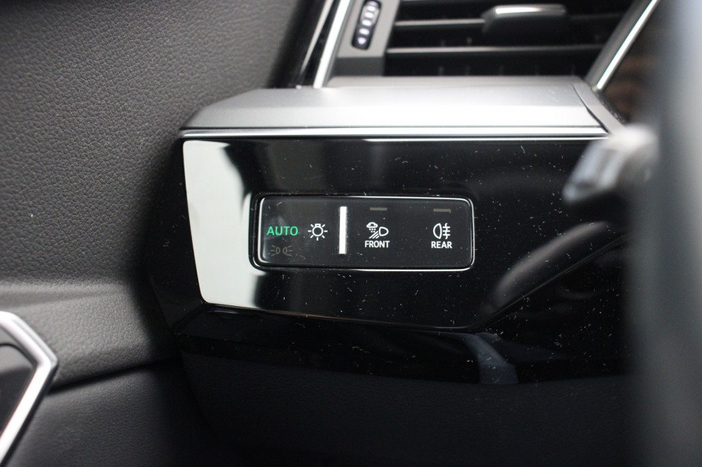 AUDI-E-TRON-50 quattro Launch edition plus 71 kWh - Leer, SOH 89%