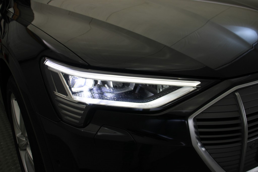 AUDI-E-TRON-50 quattro Launch edition plus 71 kWh - Leer, SOH 89%