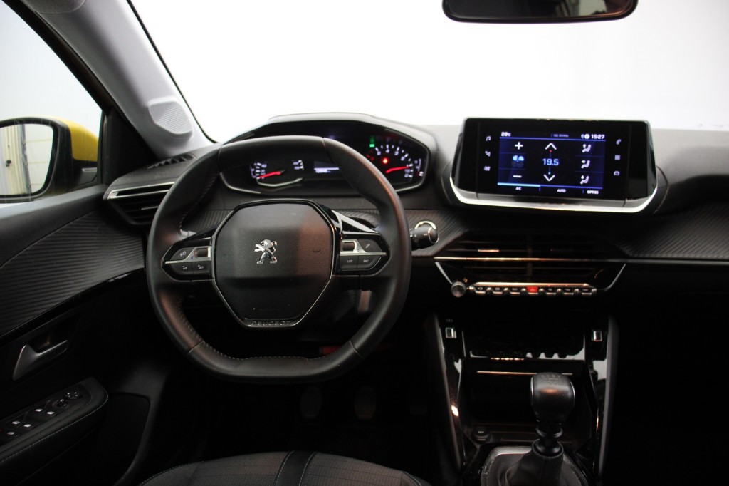 PEUGEOT-208-1.2 PureTech Allure - Carplay, LED, Half Leer
