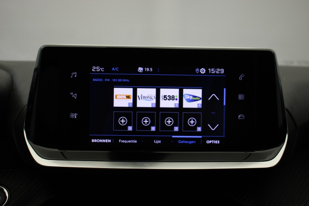 PEUGEOT-208-1.2 PureTech Allure - Carplay, LED, Half Leer