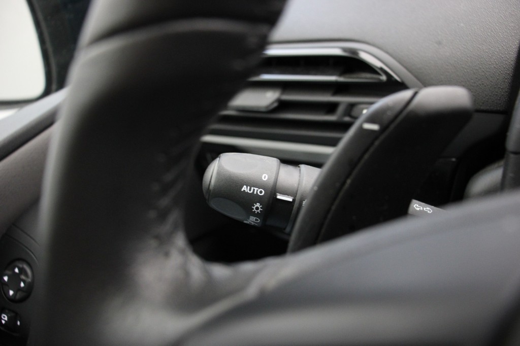 CITROEN-SPACETOURER-1.2 PureTech Selection Automaat - Carplay, Cruise, Trekhaak