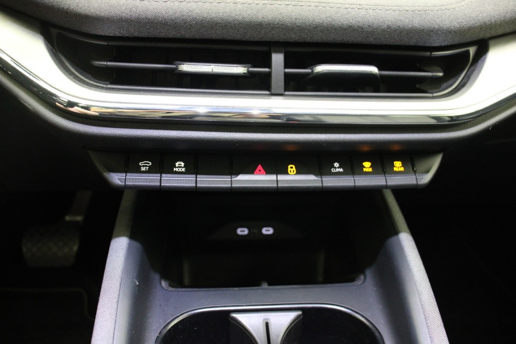 SKODA-ENYAQ-60 - Carplay, Stoelverwaming, Cruise, SOH 93%