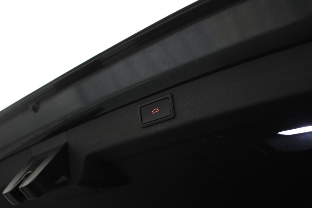 SKODA-ENYAQ-60 - Carplay, Stoelverwaming, Cruise, SOH 93%