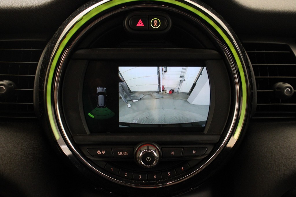 MINI-MINI ELECTRIC-Essential 33 kWh - Half Leer, Cruise, Navi, Stoelverw. SOH 96%