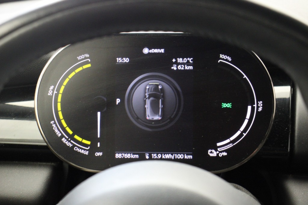 MINI-MINI ELECTRIC-Essential 33 kWh - Half Leer, Cruise, Navi, Stoelverw. SOH 96%