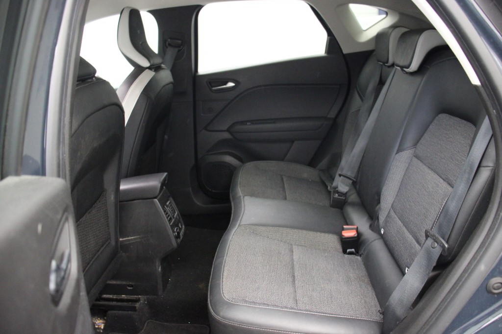 RENAULT-CAPTUR-1.3 TCe Intens Automaat 140 pk - Carplay, Digitaal Cockpit