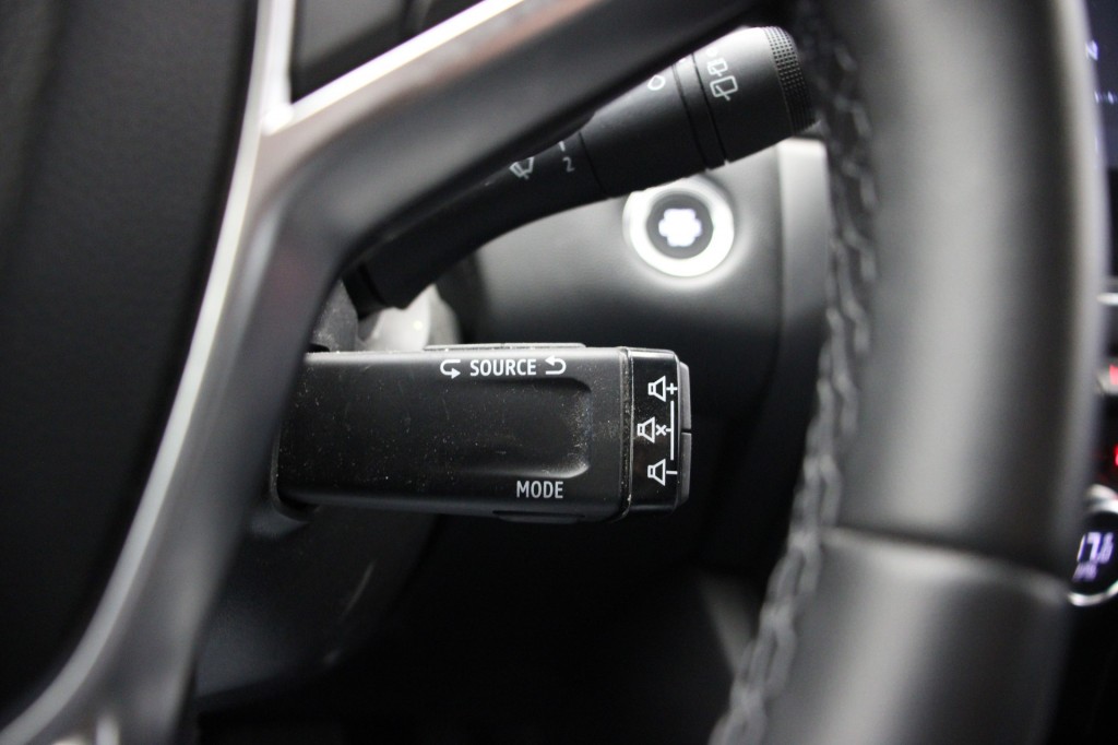 RENAULT-CAPTUR-1.3 TCe Intens Automaat 140 pk - Carplay, Digitaal Cockpit