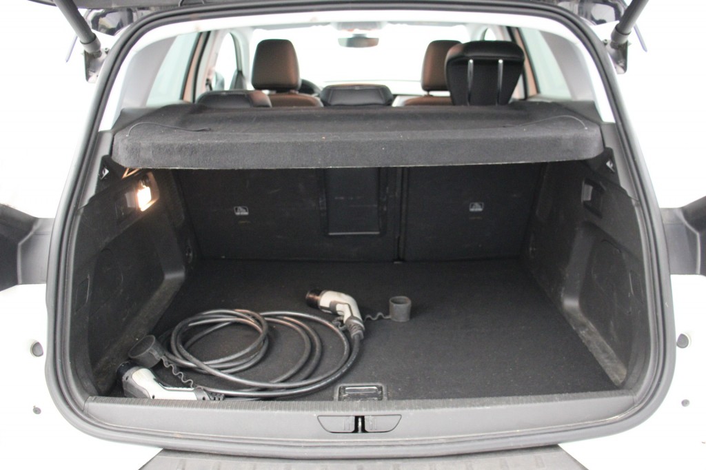 PEUGEOT-3008-1.6 Turbo Hybrid4 Business Executive - Carplay, Half Leer