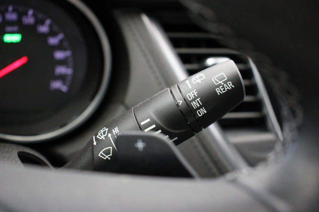 PEUGEOT-3008-1.6 Turbo Hybrid4 Business Executive - Carplay, Half Leer