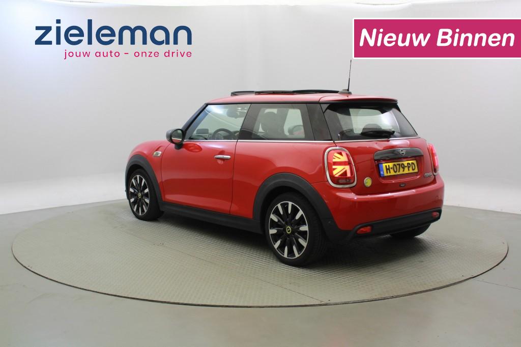 MINI-MINI ELECTRIC-Yours 33 kWh - Panorama, Leer, Carplay, Stoelverw. SOH 95%