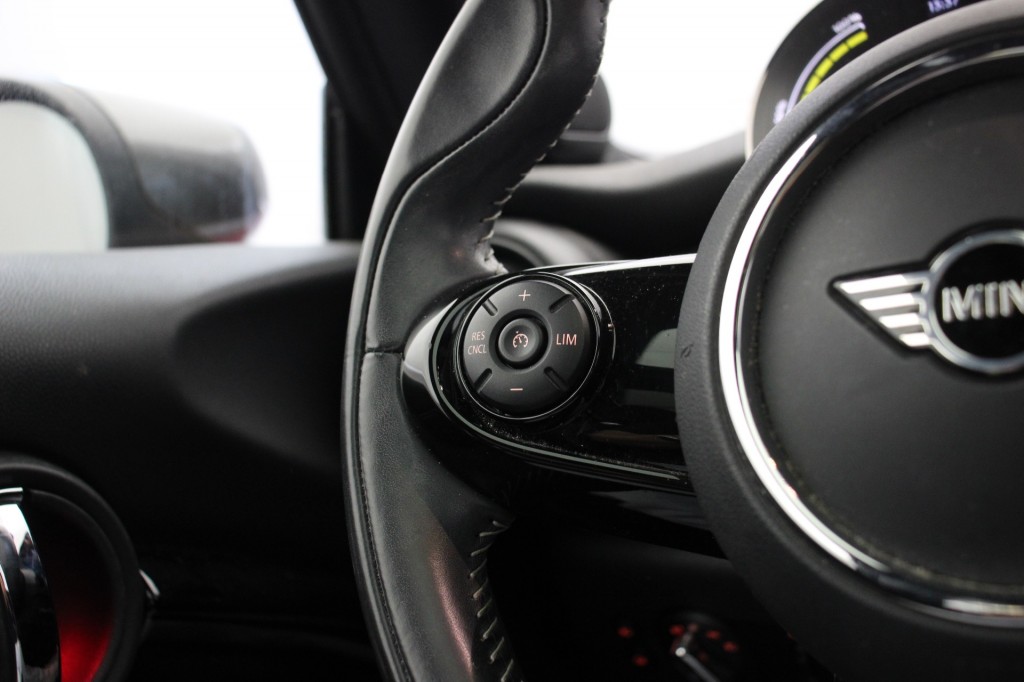 MINI-MINI ELECTRIC-Yours 33 kWh - Panorama, Leer, Carplay, Stoelverw. SOH 95%