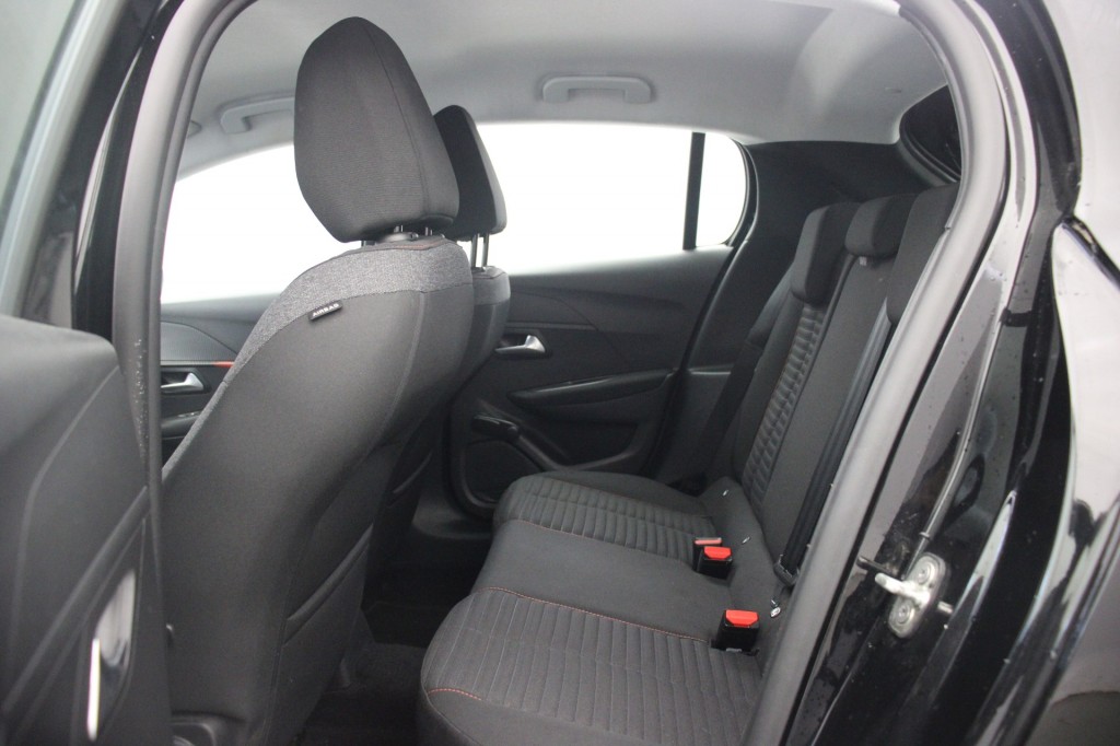 PEUGEOT-208-1.2 PureTech Active - Carplay, Navi, Cruise