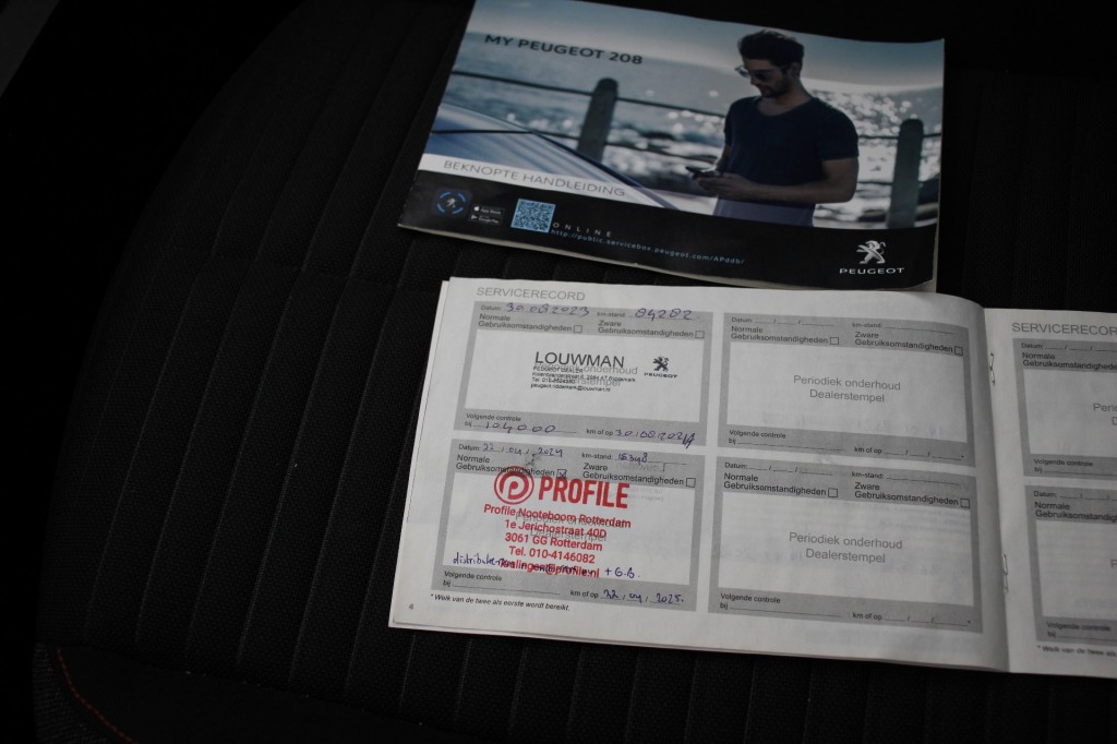 PEUGEOT-208-1.2 PureTech Active - Carplay, Navi, Cruise