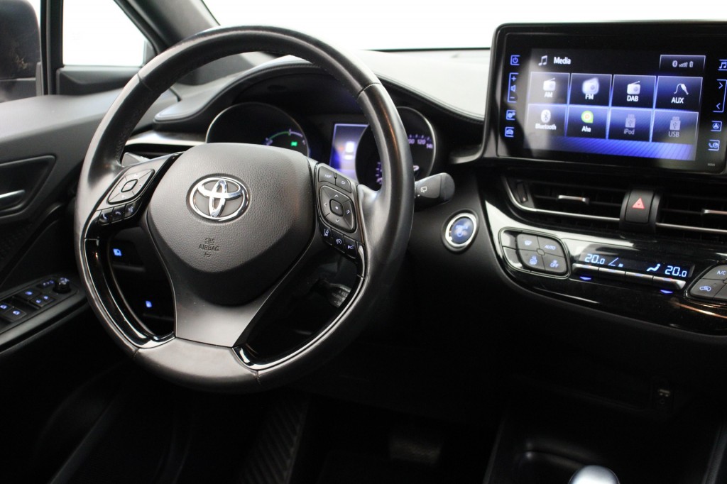 TOYOTA-C-HR-1.8 Hybrid Dynamic Automaat - Navi, Camera, Clima
