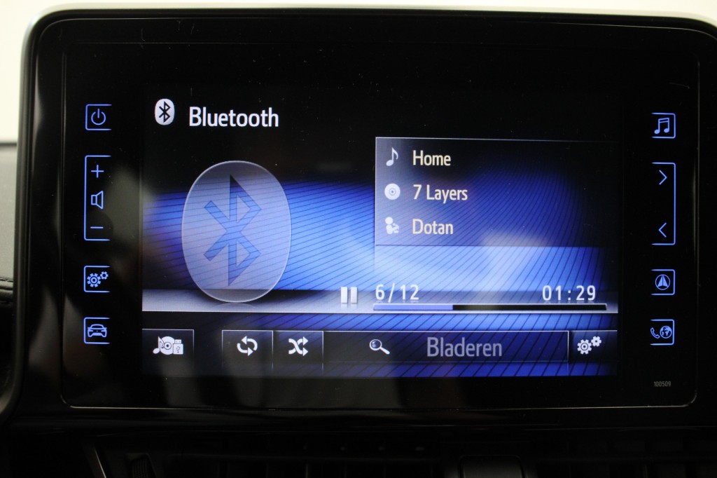 TOYOTA-C-HR-1.8 Hybrid Dynamic Automaat - Navi, Camera, Clima
