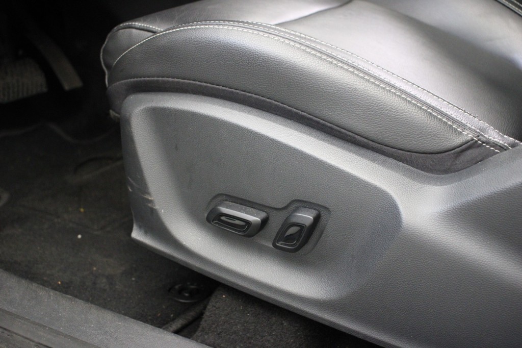 MG-ZS-EV Luxury 45 kWh - Carplay, Panorama, Leer, Stoelverw.