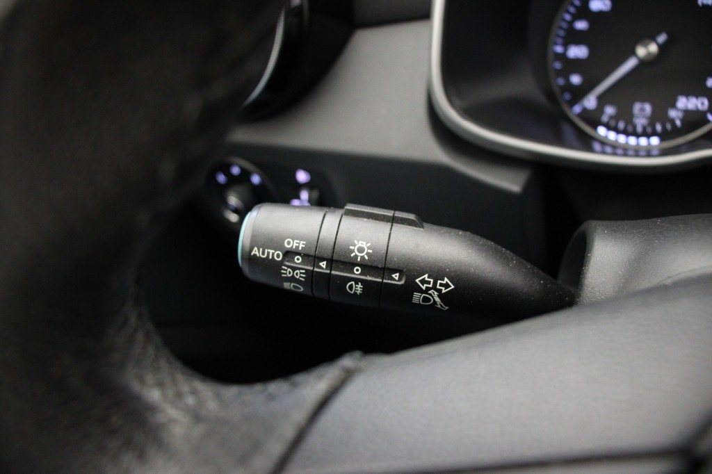 MG-ZS-EV Luxury 45 kWh - Carplay, Panorama, Leer, Stoelverw.