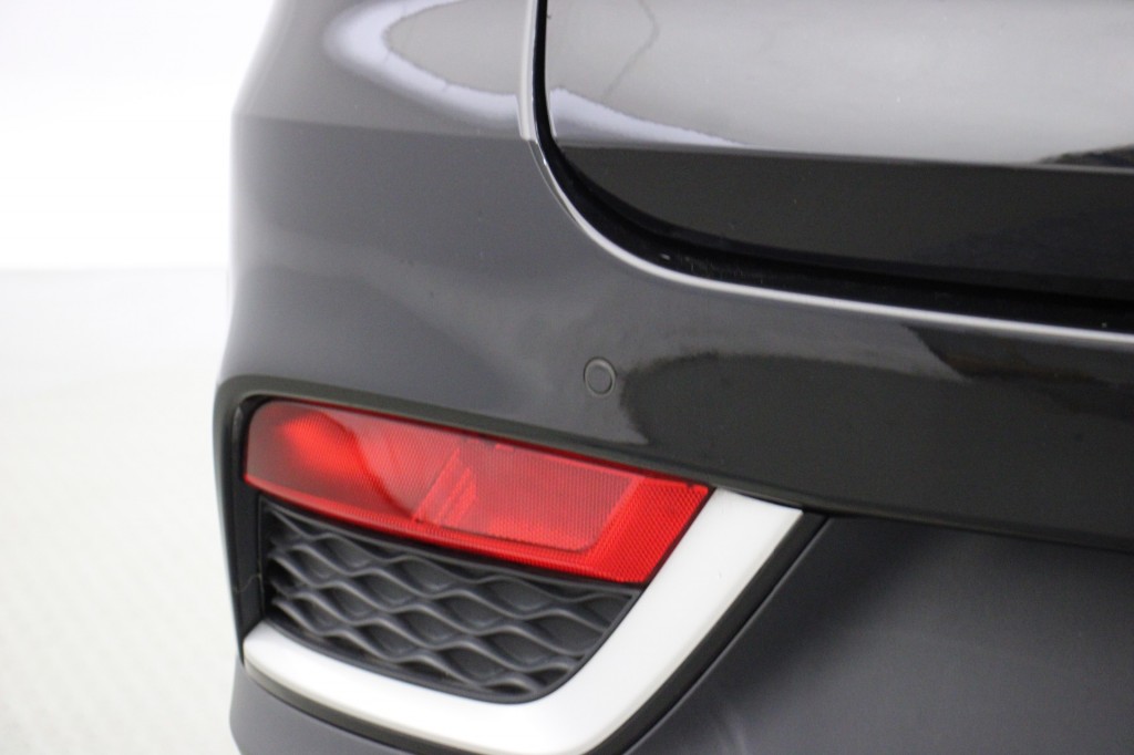 MG-ZS-EV Luxury 45 kWh - Carplay, Panorama, Leer, Stoelverw.