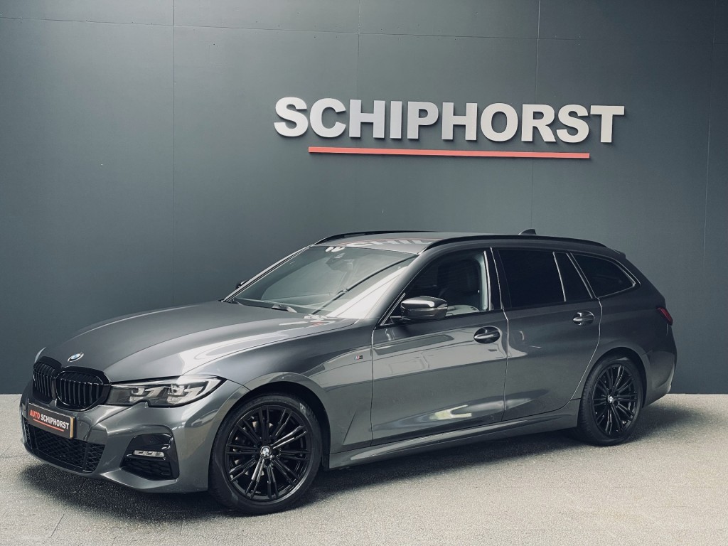 BMW-3-SERIE-Touring 318i 2.0 M-Sport/Trekhaak/Head-up/live cockpit