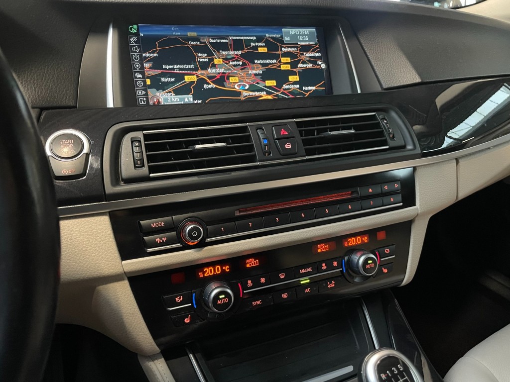 BMW-5-SERIE-520i Executive/key-less/navi professional/nap/Dealer onderhouden