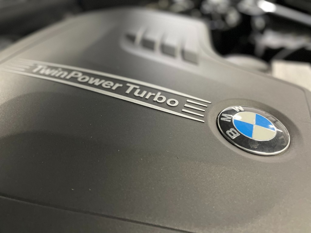 BMW-5-SERIE-520i Executive/key-less/navi professional/nap/Dealer onderhouden