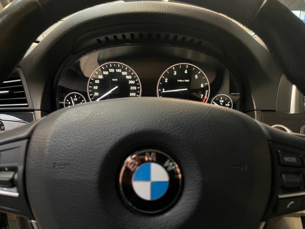 BMW-5-SERIE-520i Executive/key-less/navi professional/nap/Dealer onderhouden