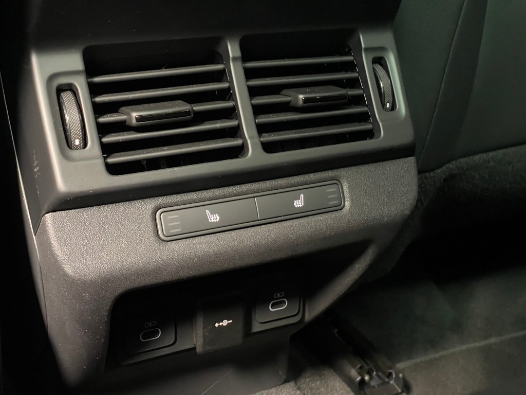 LAND ROVER-RANGE ROVER EVOQUE-P270e S Edition/leer/black-pack/360 camera/arroios Grey/5jr gara
