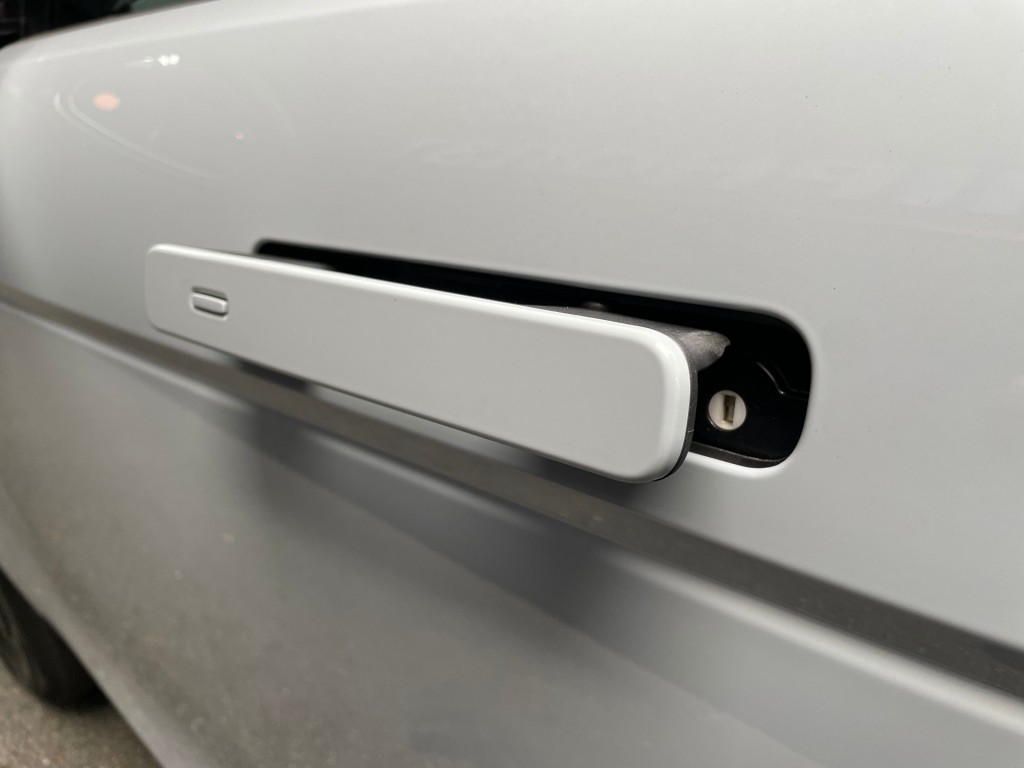 LAND ROVER-RANGE ROVER EVOQUE-P270e S Edition/leer/black-pack/360 camera/arroios Grey/5jr gara