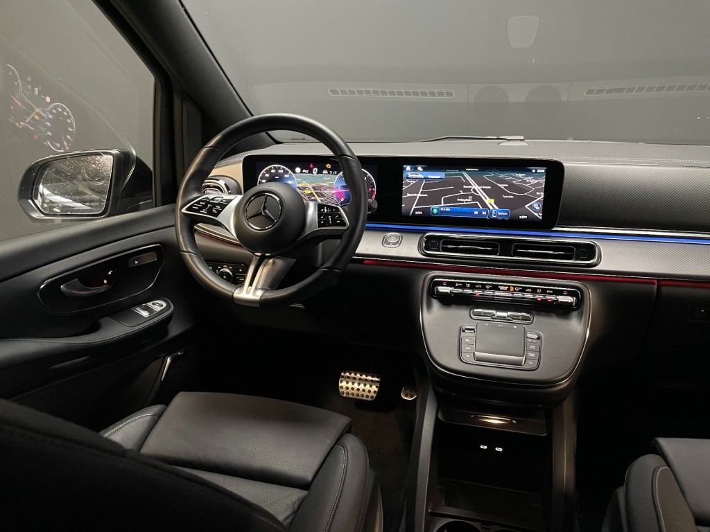 MERCEDES-BENZ-V-KLASSE-2XAMG /dubcab/ledgrill/19 inch/trekhaak/burmester/Avantgarde