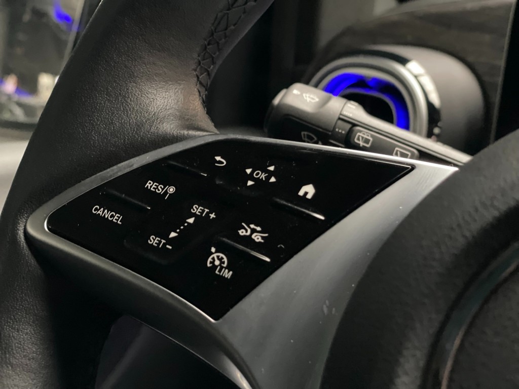 MERCEDES-BENZ-V-KLASSE-2XAMG /dubcab/ledgrill/19 inch/trekhaak/burmester/Avantgarde