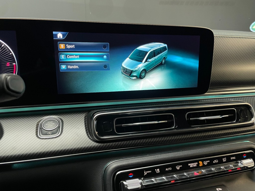 MERCEDES-BENZ-V-KLASSE-2XAMG /dubcab/ledgrill/19 inch/trekhaak/burmester/Avantgarde