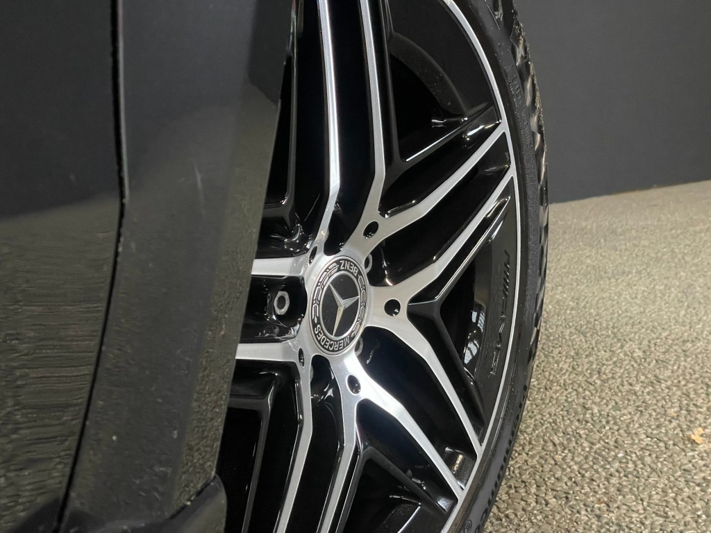 MERCEDES-BENZ-V-KLASSE-2XAMG /dubcab/ledgrill/19 inch/trekhaak/burmester/Avantgarde