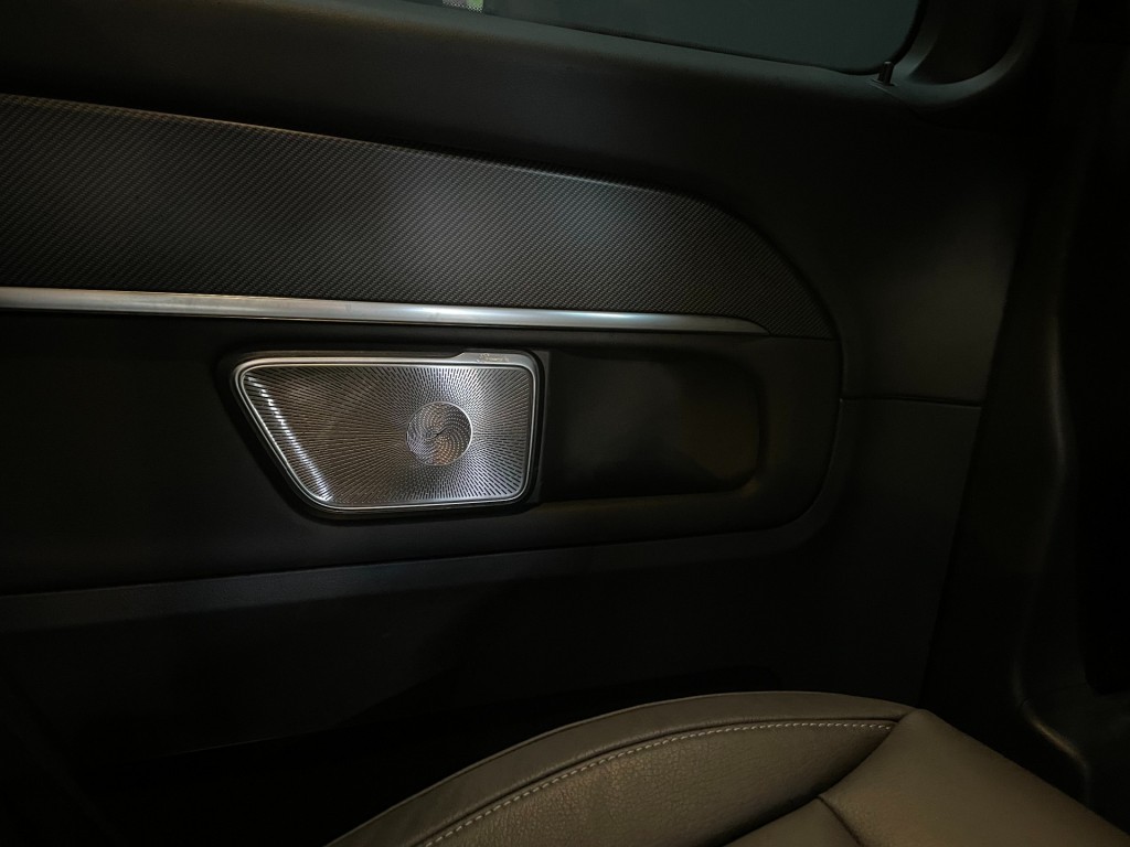 MERCEDES-BENZ-V-KLASSE-2XAMG /dubcab/ledgrill/19 inch/trekhaak/burmester/Avantgarde