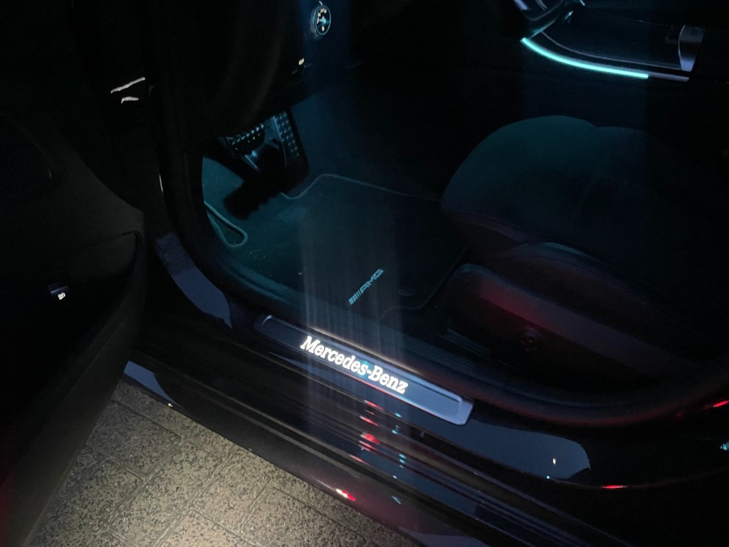 MERCEDES-BENZ-C-KLASSE-Estate C220 AMG/elec stoelen/360camera/premium pakket