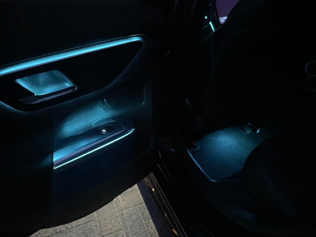 MERCEDES-BENZ-C-KLASSE-Estate C220 AMG/elec stoelen/360camera/premium pakket