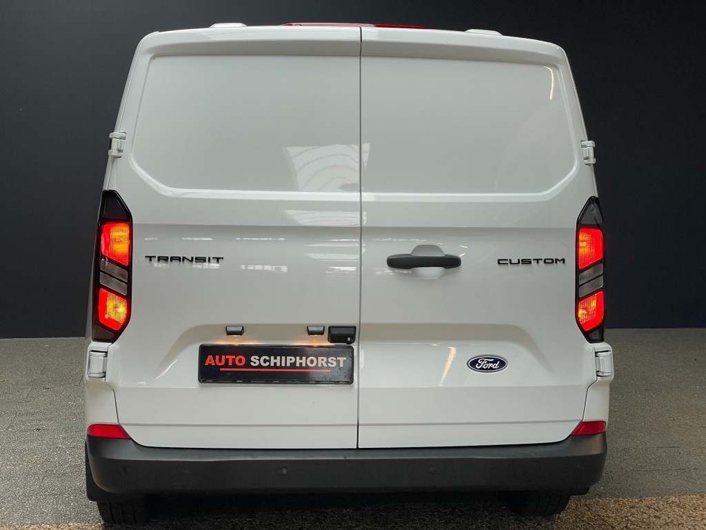 FORD-TRANSIT CUSTOM-2.0 tdci 136 pk L2 Trend/Led/18inch/white black bpm vrij
