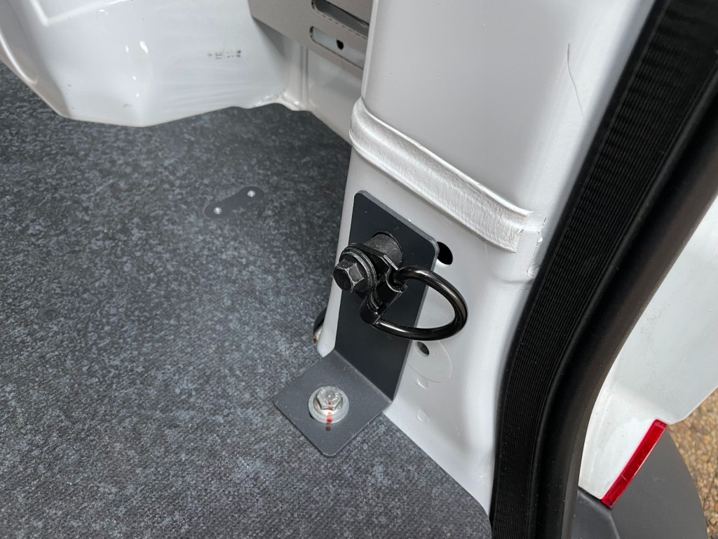 FORD-TRANSIT CUSTOM-2.0 tdci 136 pk L2 Trend/Led/18inch/white black bpm vrij