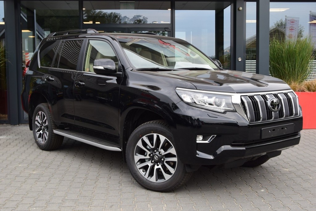 TOYOTA LANDCRUISER 150