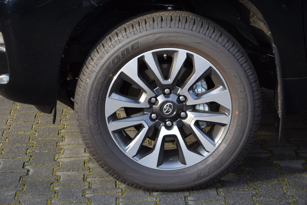 TOYOTA-LANDCRUISER 150-2.8 D-4D 5DRS PRESTIGE A/T VAN
