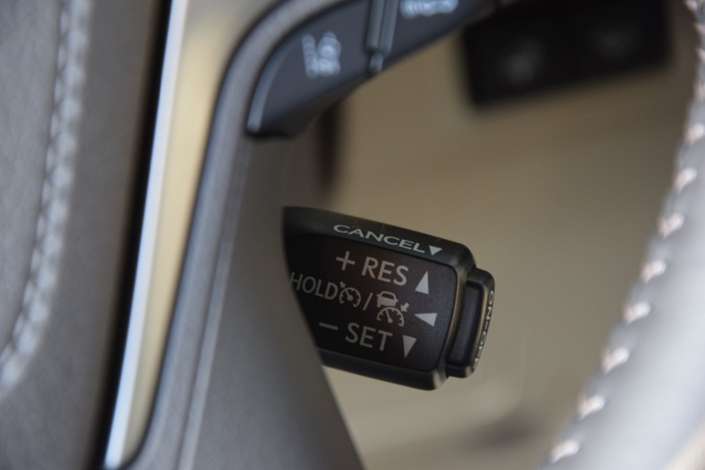 TOYOTA-LANDCRUISER 150-2.8 D-4D 5DRS PRESTIGE A/T VAN