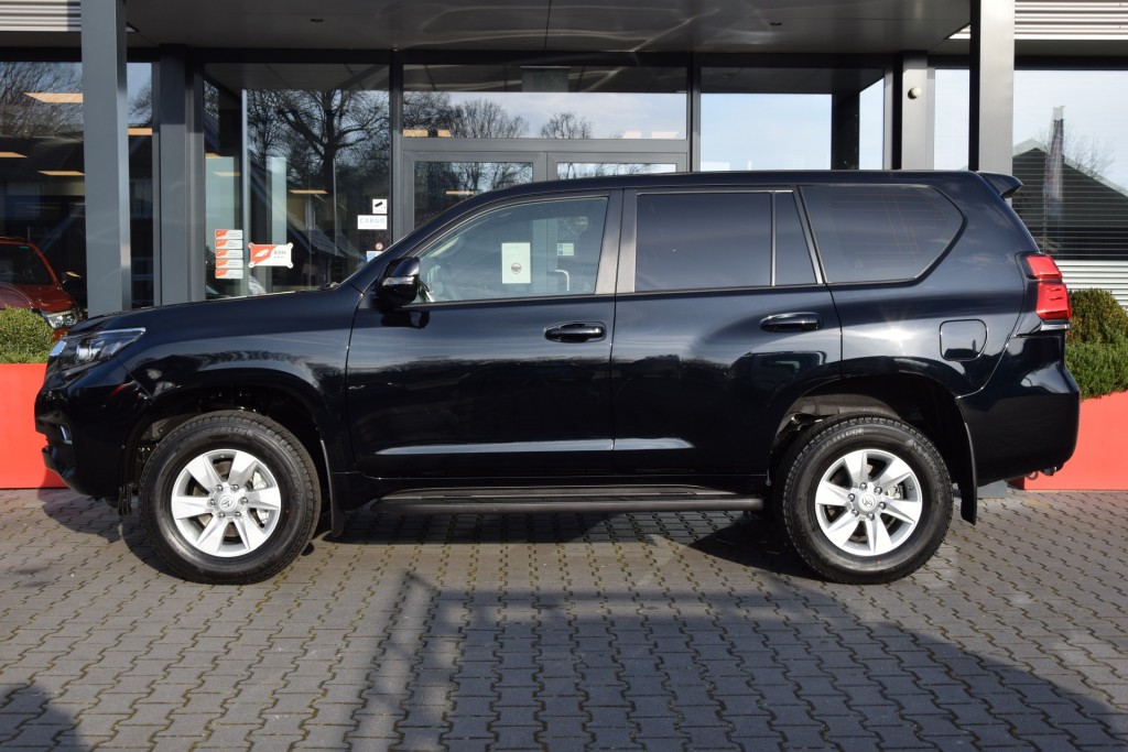 TOYOTA-LANDCRUISER 150-2.8 D-4D 5D CHALLENGER/COUNTRY AT VAN BPM VRIJ