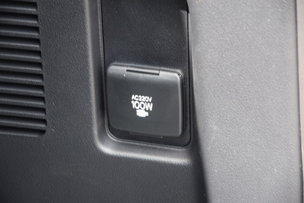 TOYOTA-LANDCRUISER 150-2.8 D-4D 5D CHALLENGER/COUNTRY AT VAN BPM VRIJ