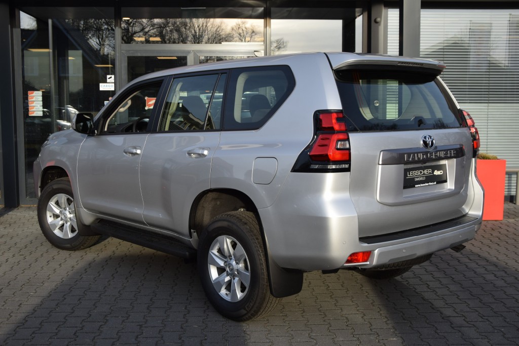 TOYOTA-LANDCRUISER 150-2.8 D-4D 5DRS COUNTRY A/T VAN BPM VRIJ