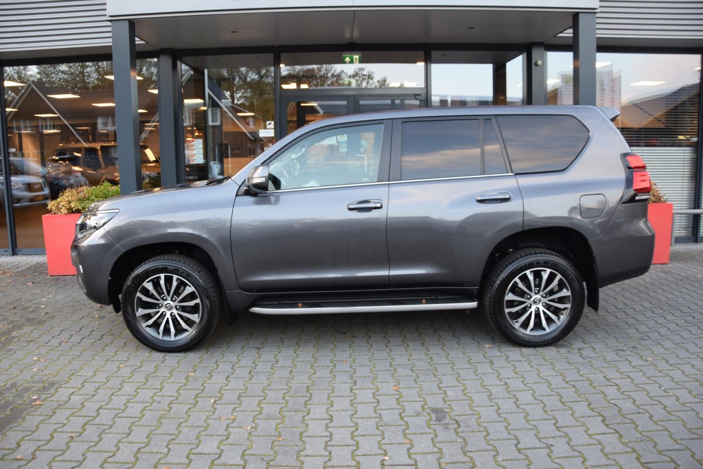 TOYOTA-LANDCRUISER 150-2.8 D-4D 5DRS CHALLENGERA/T VAN