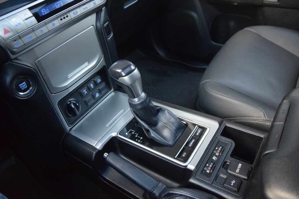 TOYOTA-LANDCRUISER 150-2.8 D-4D 5DRS CHALLENGERA/T VAN