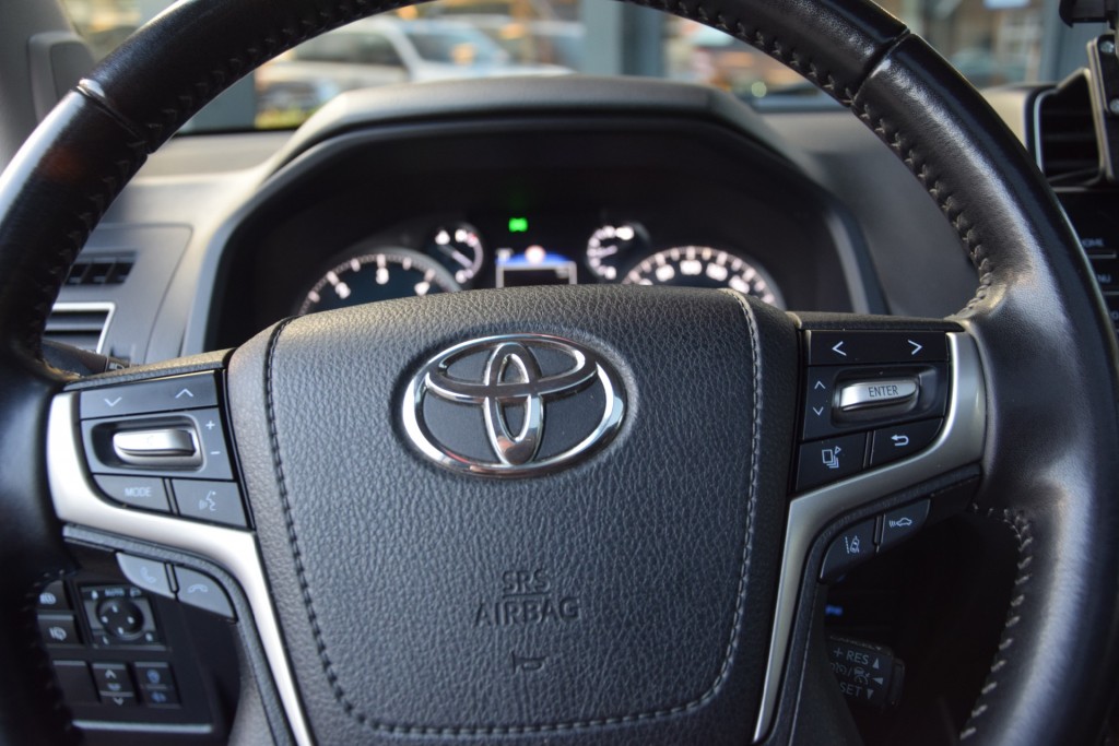 TOYOTA-LANDCRUISER 150-2.8 D-4D 5DRS CHALLENGERA/T VAN