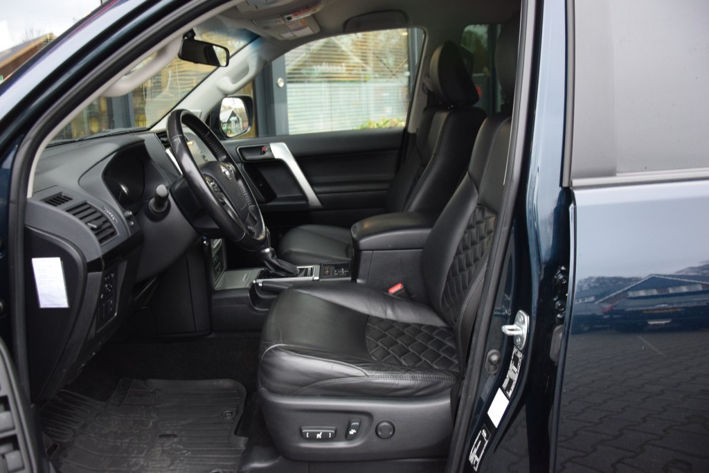 TOYOTA-LANDCRUISER 150-2.8 D-4D 5DRS CHALLENGER A/T VAN
