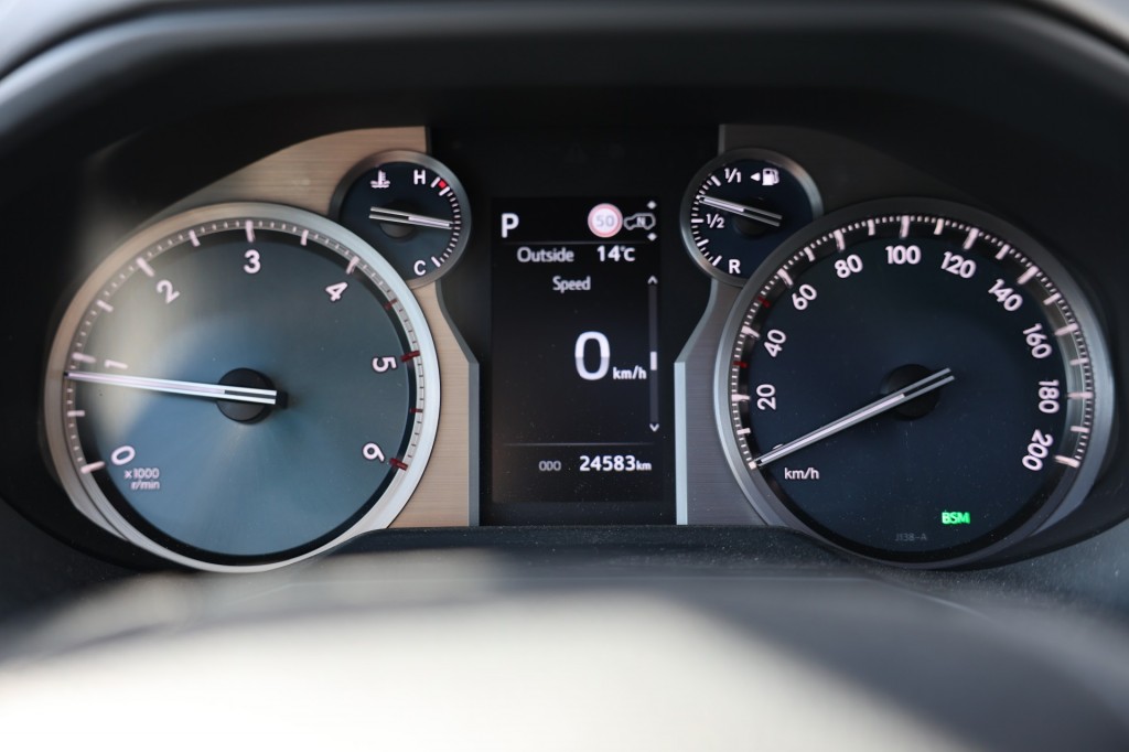 TOYOTA-LANDCRUISER 150-2.8 D-4D 5DRS PREMIUM A/T VAN