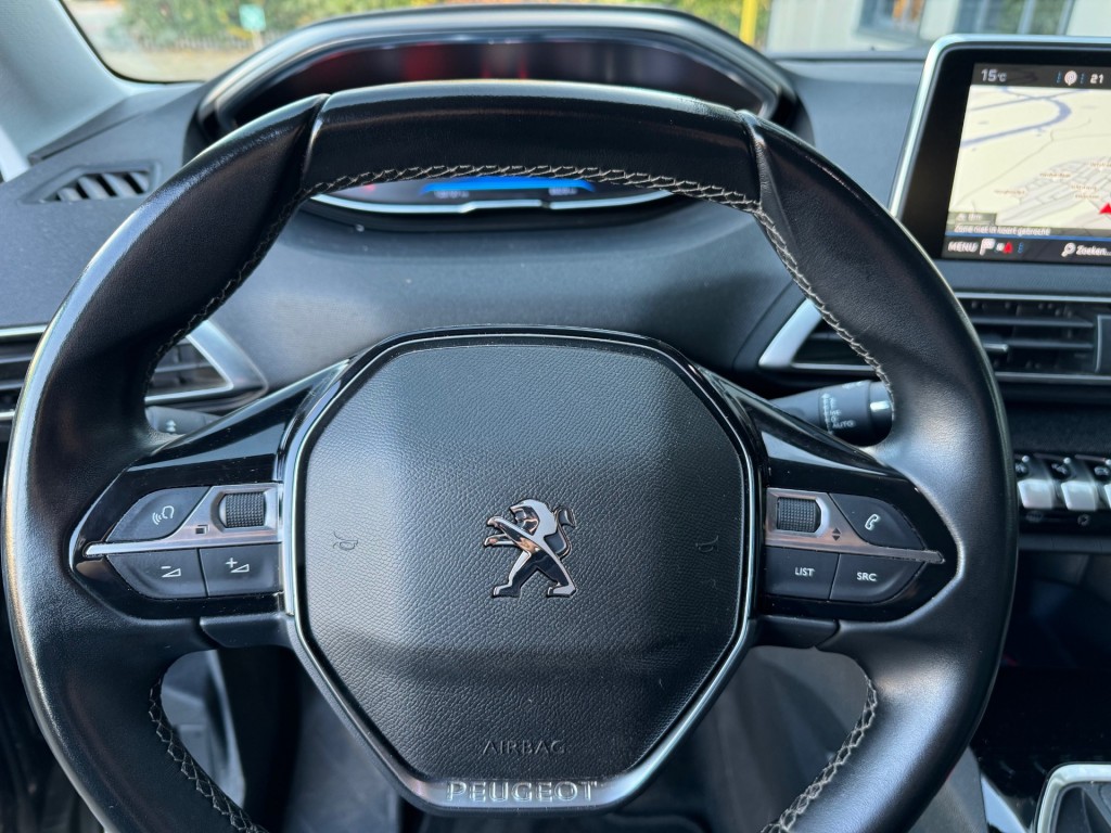 PEUGEOT-3008-1.2 PureTech 131PK Allure, Navi, Climatcntrl, Cruisecntrl, Leder